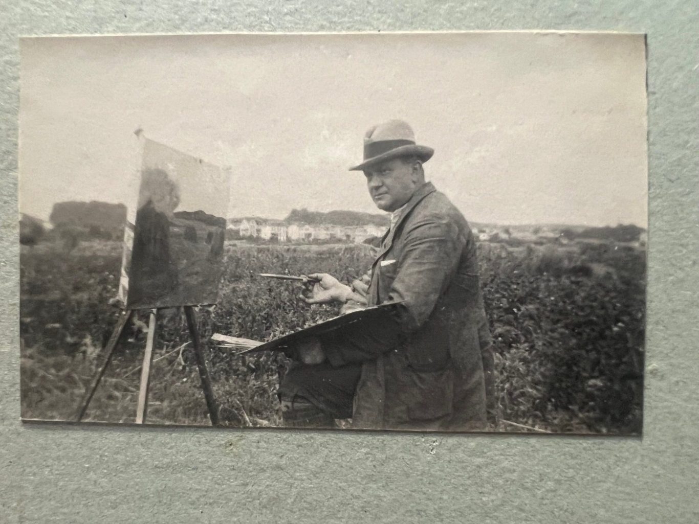 Rudolf Sieger bei der Arbeit Rudolf Sieger an der Staffelei